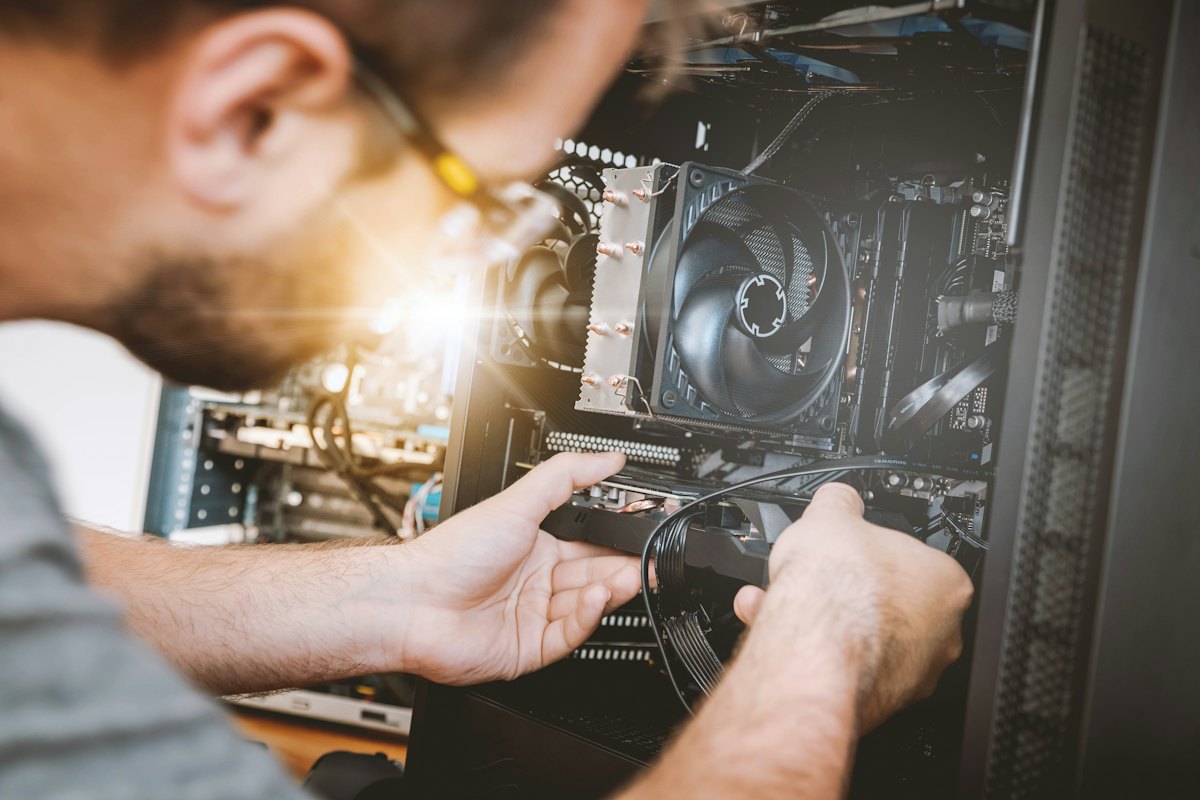 Einbau einer Komponente in einen PC